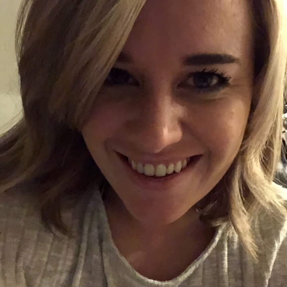 Meet your Posher, Staci - Picture 1 of 1